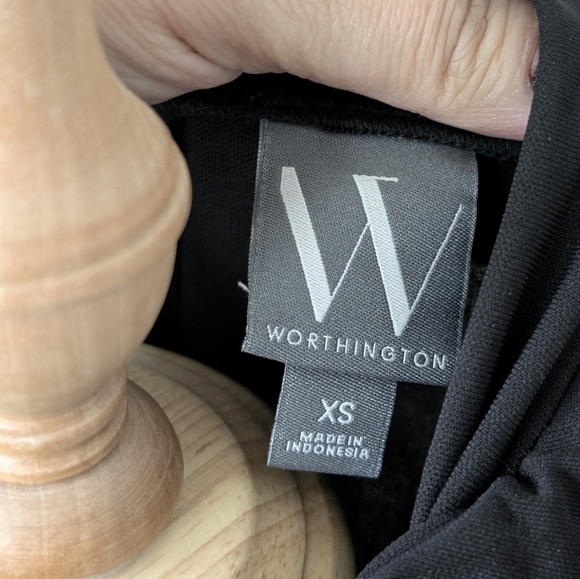 Worthington Women's Size XS Black 3/4 Sleeve Stretchy Mock Twist Neck Top - Picture 11 of 11